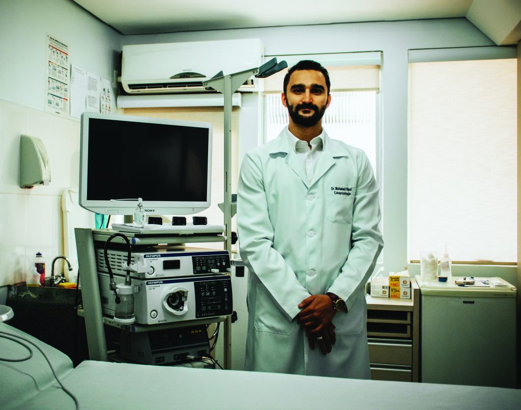 Dr. Hijazi - médico coloproctologista
