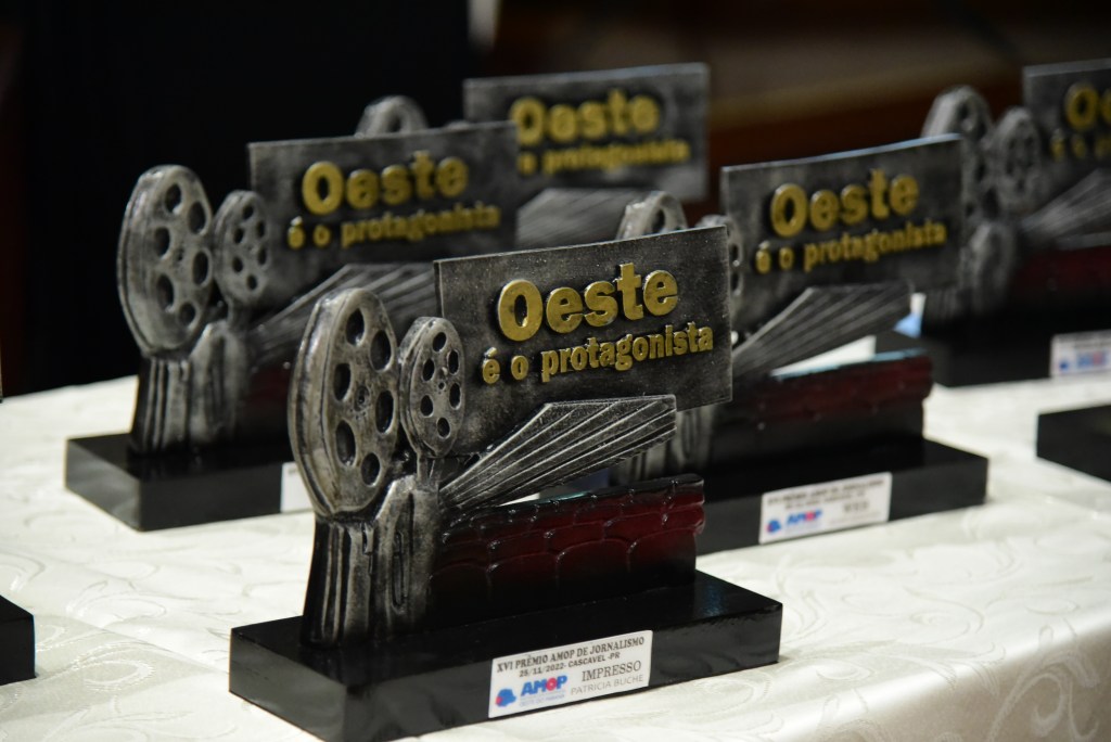 Trofeú 100fronteiras 16º Prêmio AMOP de Jornalismo