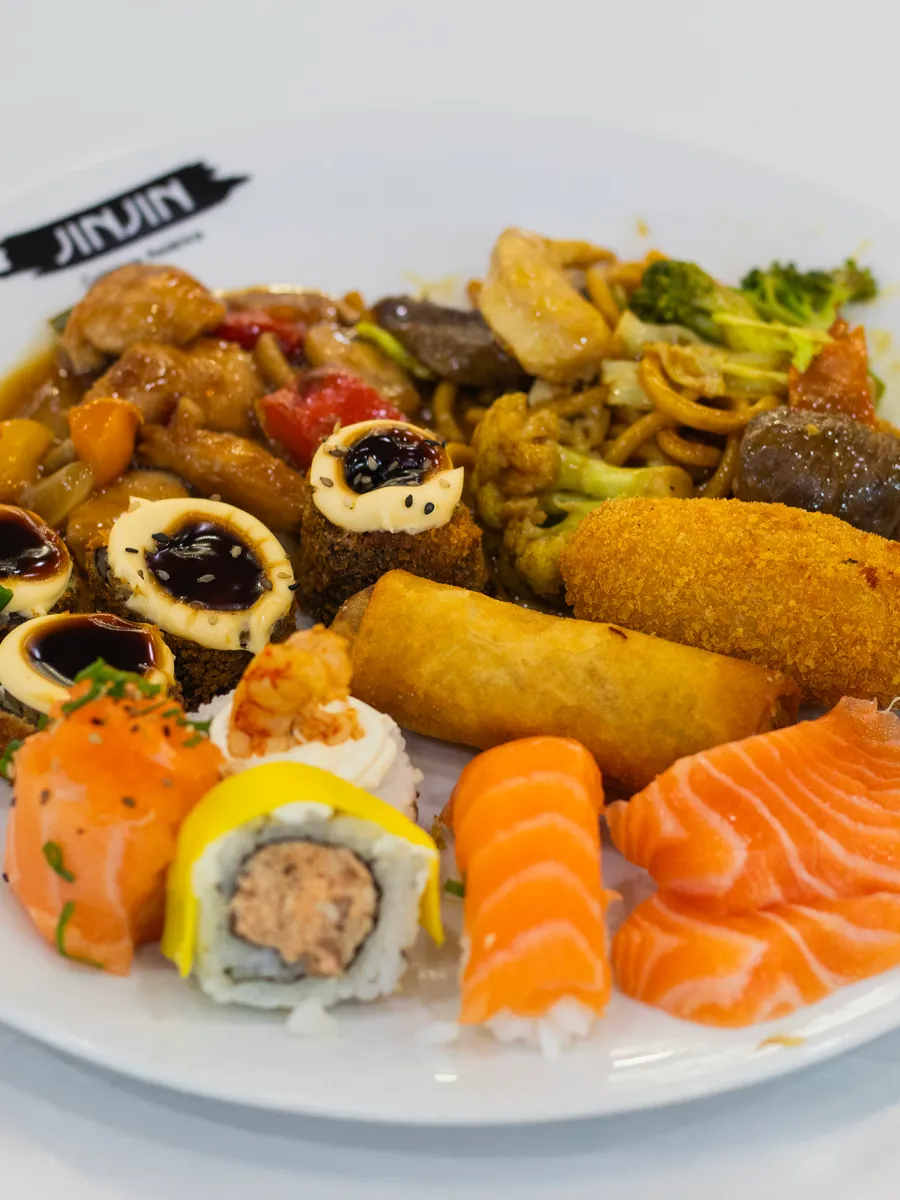Jin Jin: tradição asiática com sabor e inovação 