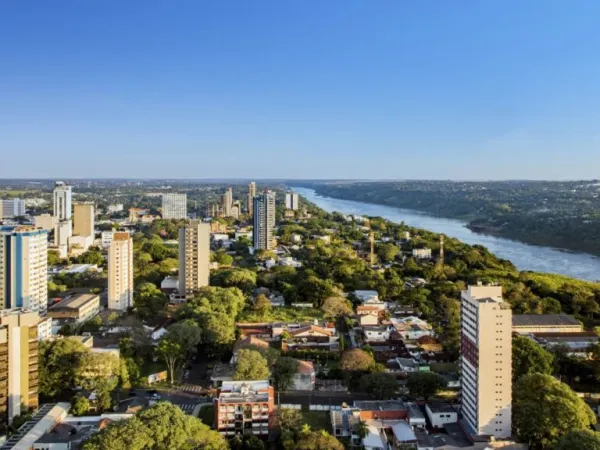 Uma história escrita com Foz do Iguaçu